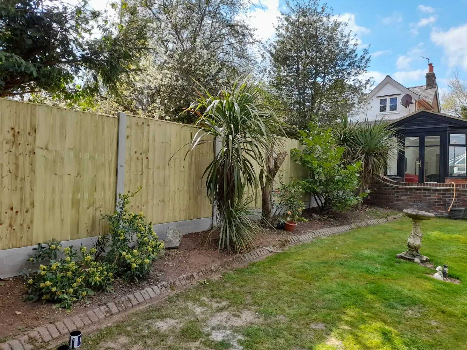 fencing-contractor-in-watford-hertfordshire-12